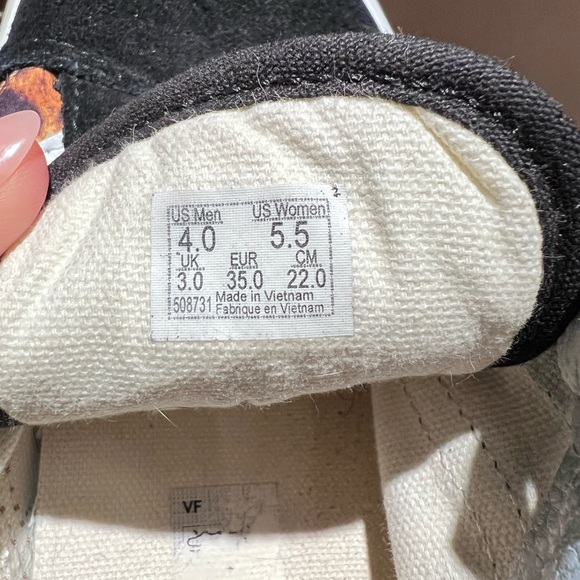 Leopard Vans - Picture 5 of 5